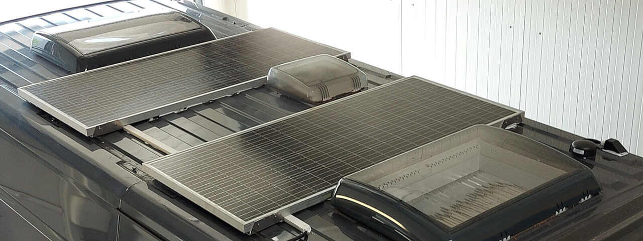 Solaranlage montieren am Wohnmobil in Werkstatt Wohnmobil Solaranlage nachrüsten in der Nähe
